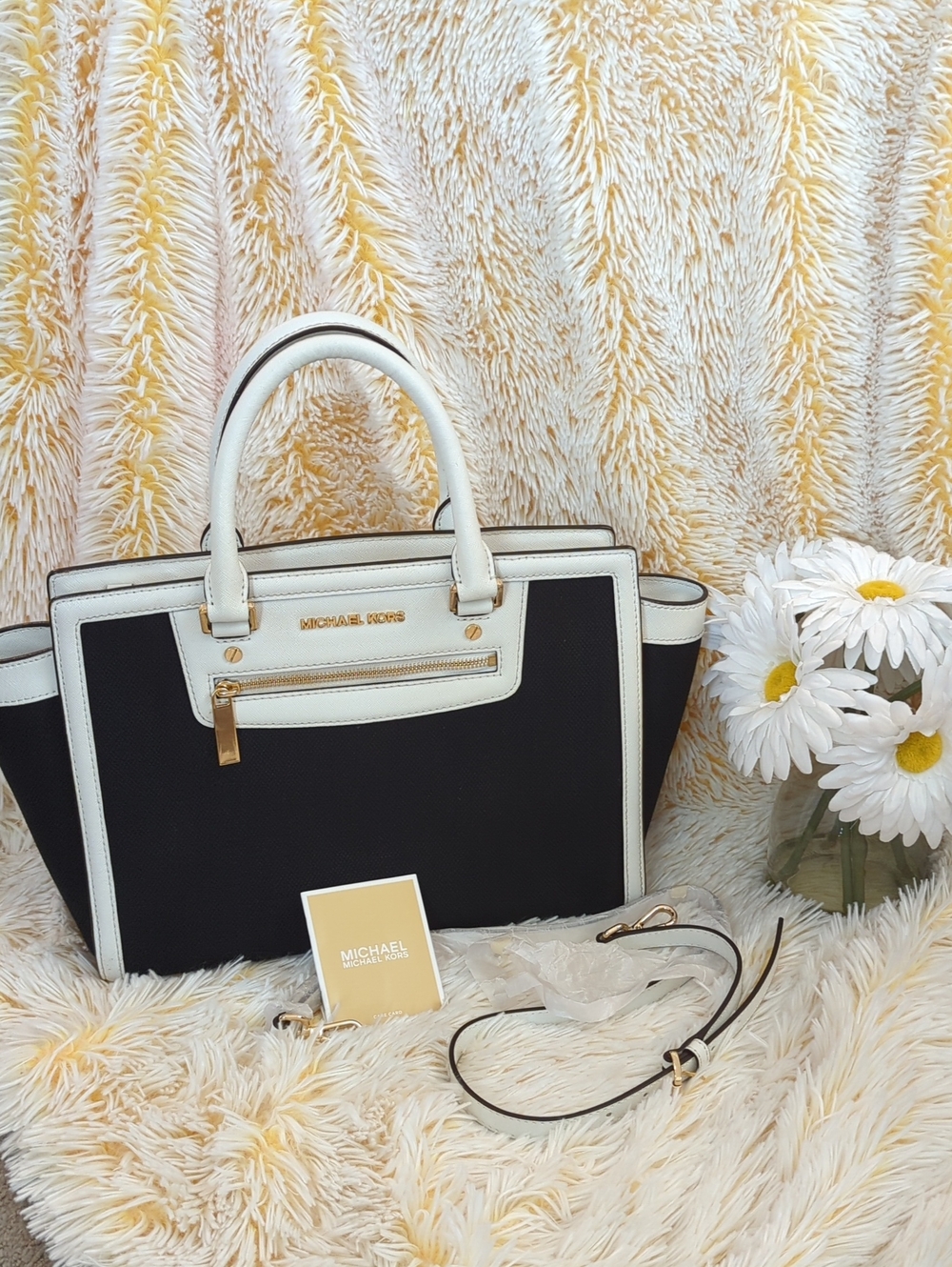 ❣️👜Michael Kors Large Selma Black and White 👜❣️